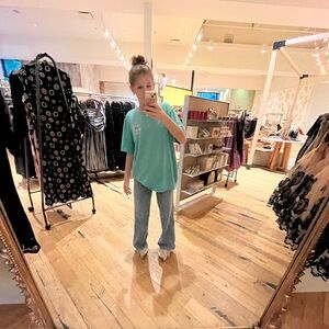 Meet your Posher, Lucy